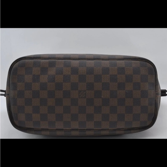 🌸🌸LV Never Full🌸🌸 Tote AND Pouch - Picture 3 of 16